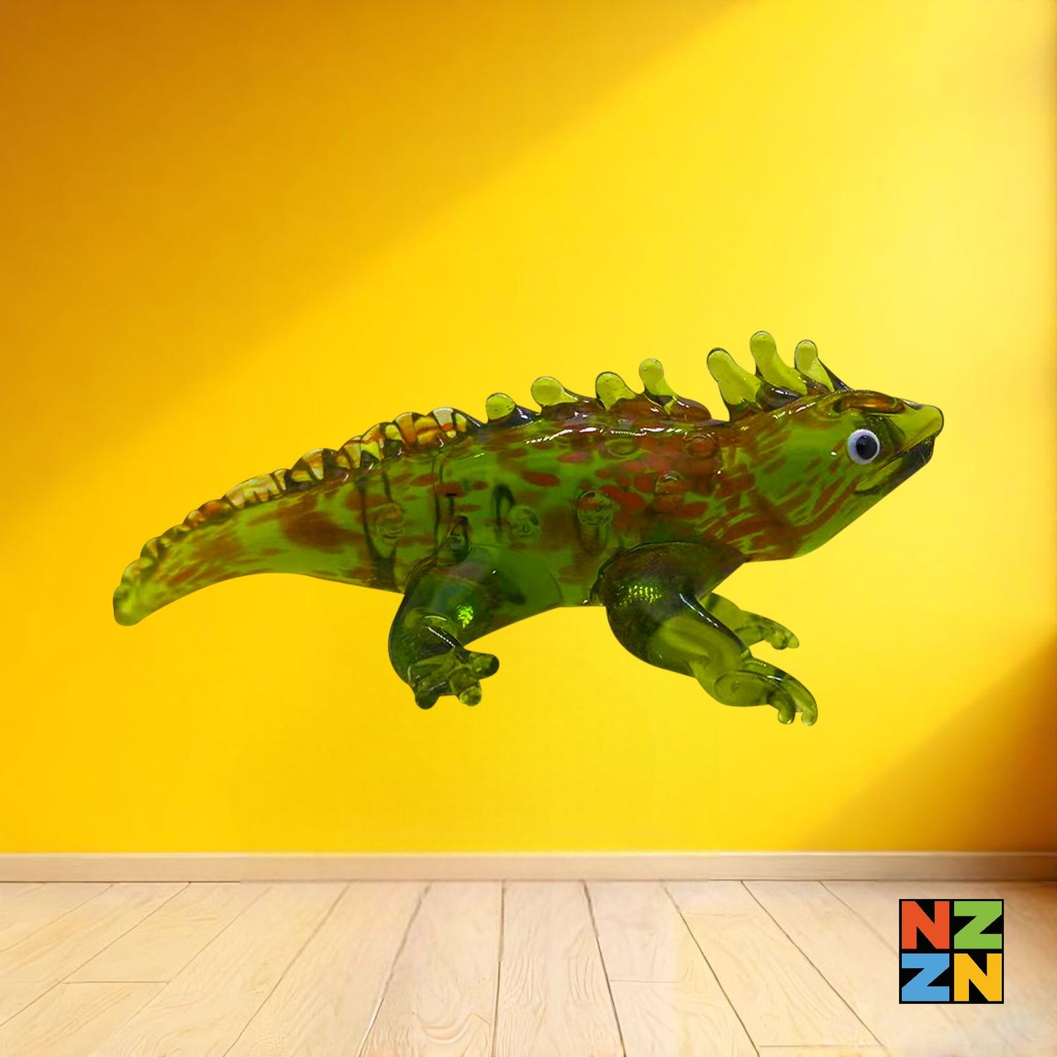 Glass Figurine Tuatara