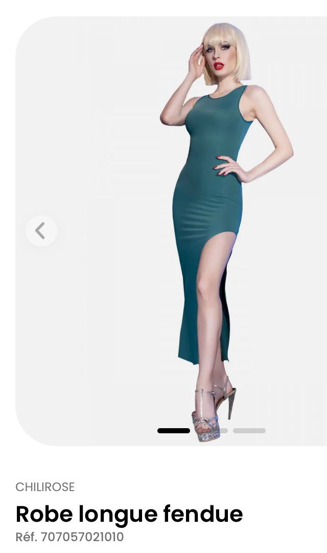 Robe longue fendue