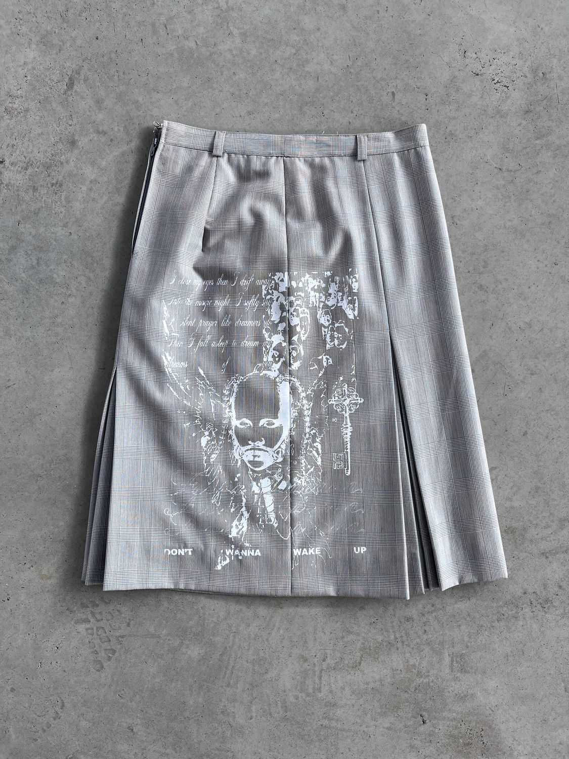 Grey Skirt « FEVER DREAMS »
