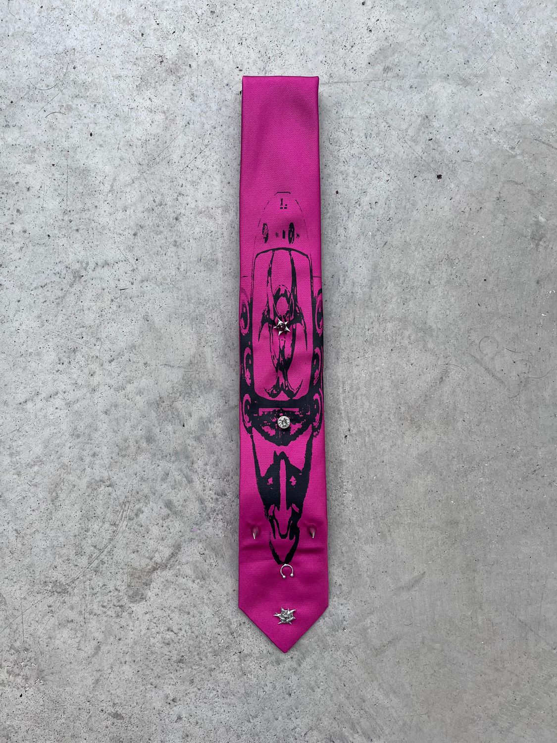 Cravate custom « BIOHAZARD »