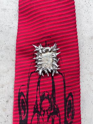 Cravate custom « BIOHAZARD »