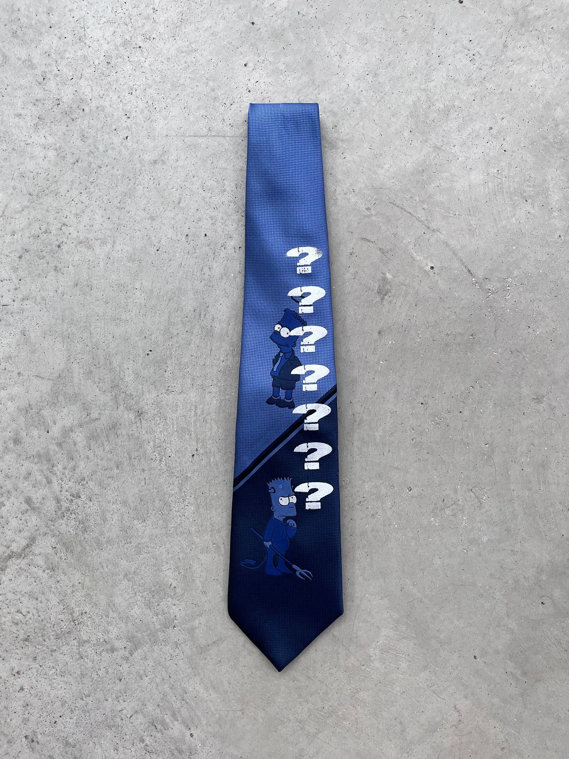 Cravate custom « ?????? »