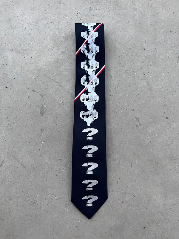 Cravate custom COLLAB RETINATTRAKTIV