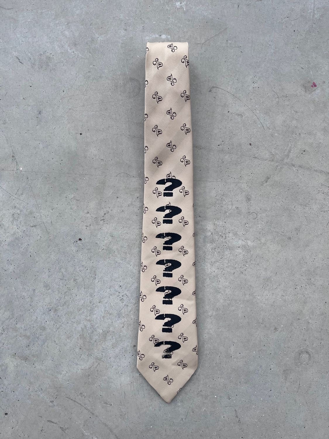 Cravate custom « ?????? »