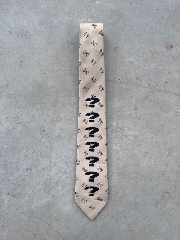 Cravate custom « ?????? »