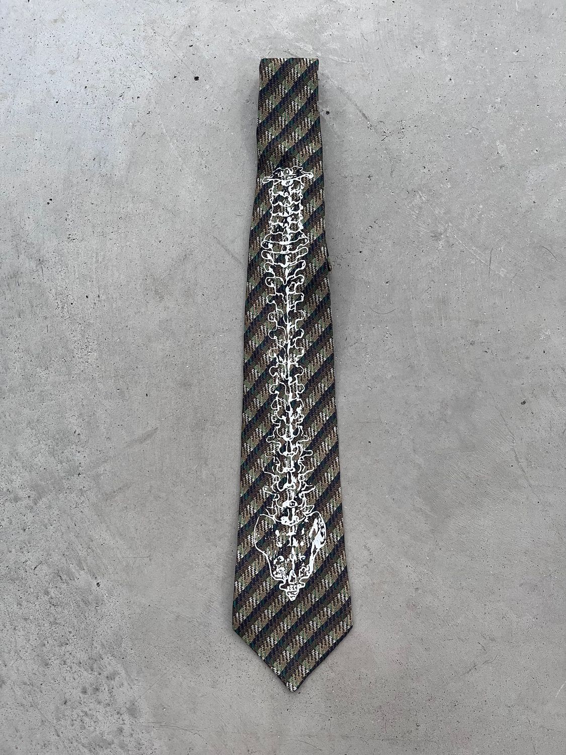 Cravate custom « SPINE »