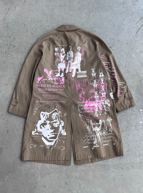 Beige Long Coat « DYSTOPIAN DREAMS »