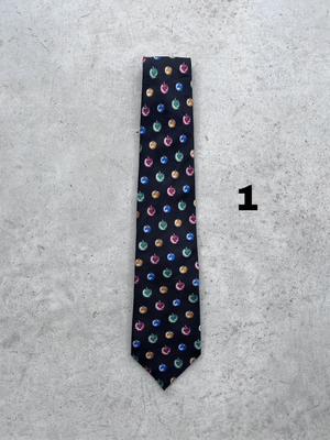 CUSTOM YOUR TIE