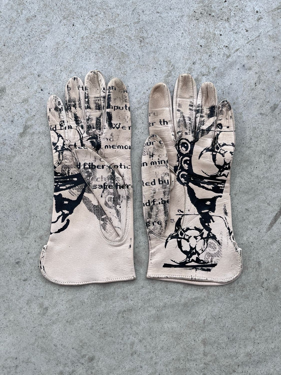 Leather Gloves « GLITCH »