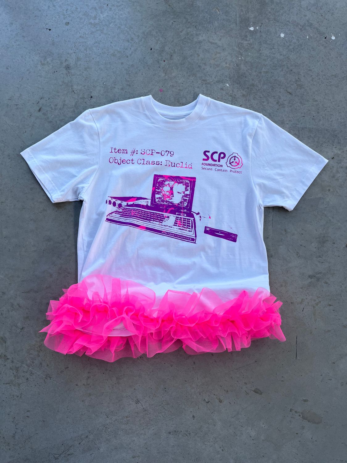 T-shirt blanc oversized « SCP 079 »