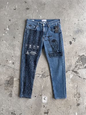 Jean Calvin Klein « HIGHLY FLAMMABLE »