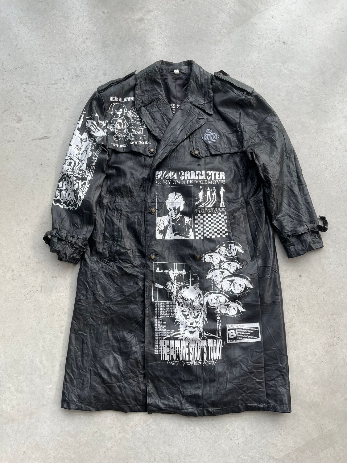 Long trench en cuir «FUTURE»