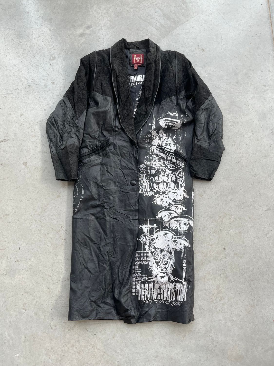 Long trench en cuir «TWILIGHTZONE»