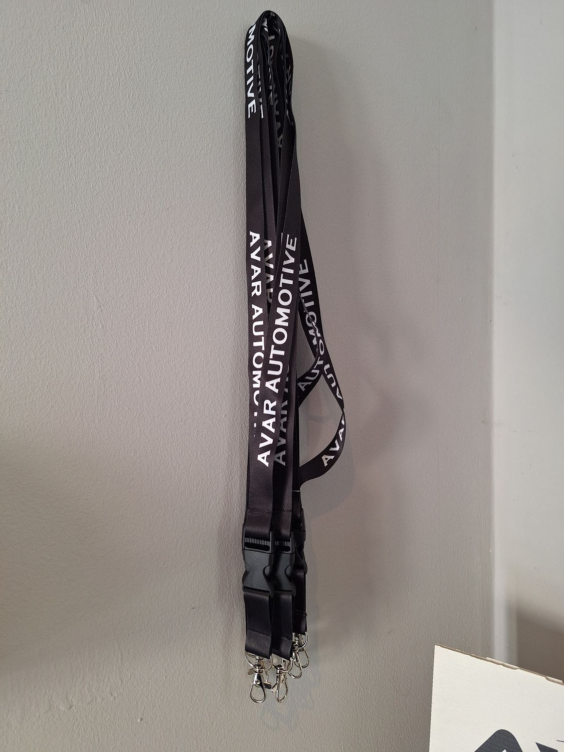 Halsband / Schlüsselanhänger AVAR