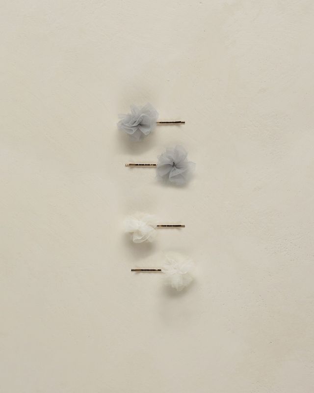 Pom Pom Pins Ivory/Powder Blue