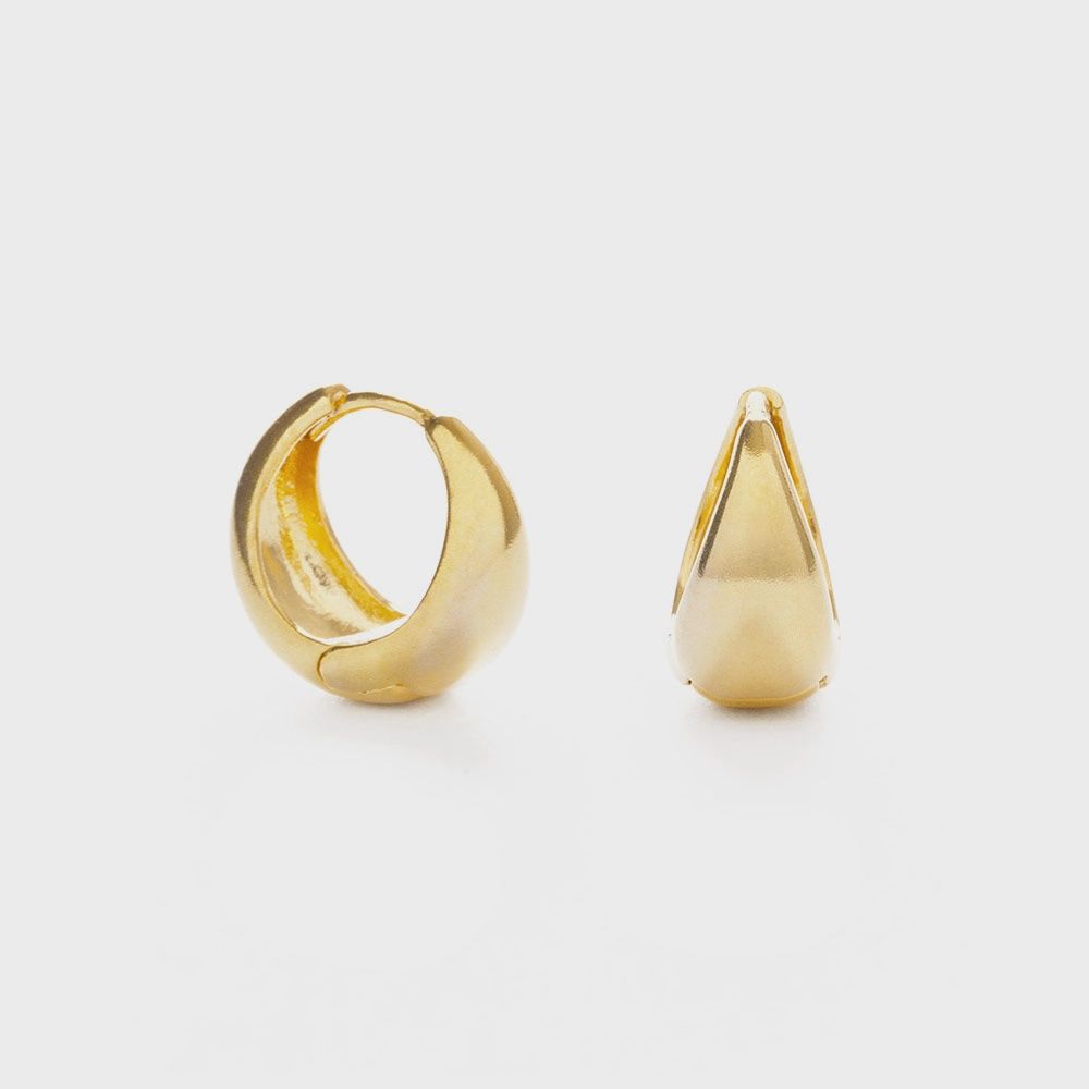 Sofia Huggie Hoops, Size: Small
