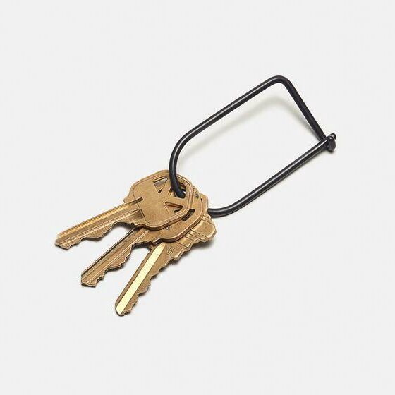 black carbon keyring