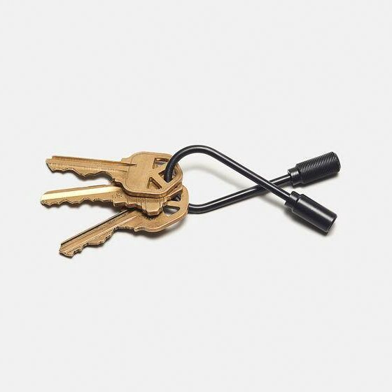 black carbon helix twist keyring