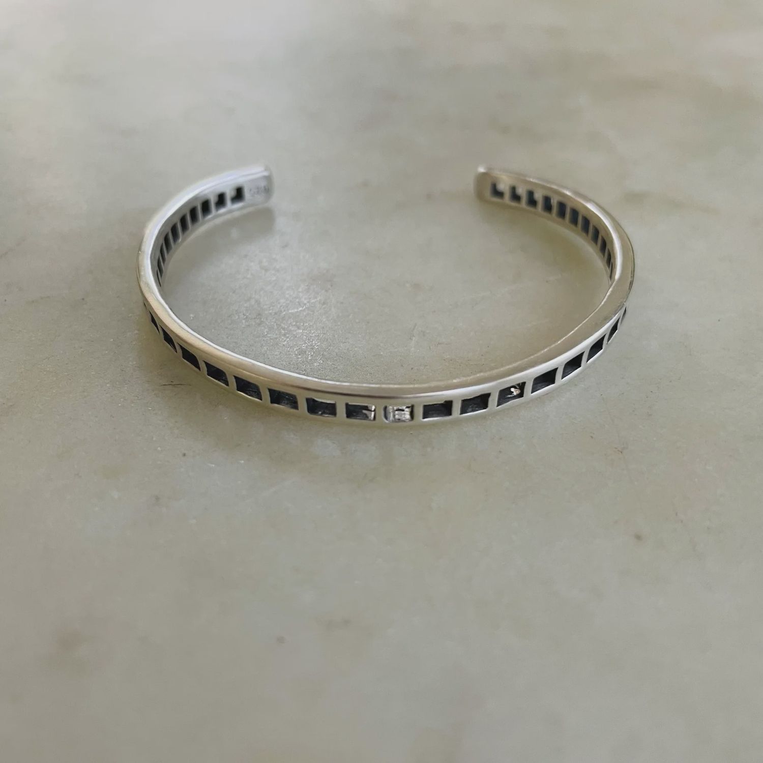 1 Row Grid Cuff | Silver