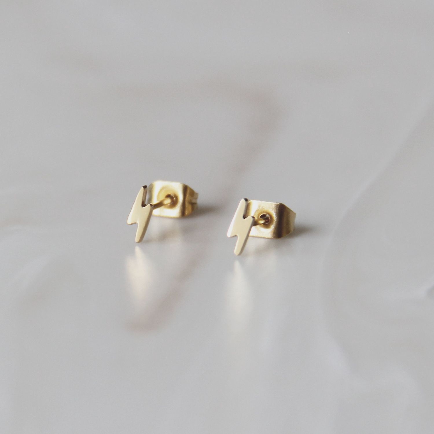 bolt studs, Material: Gold Vermeil