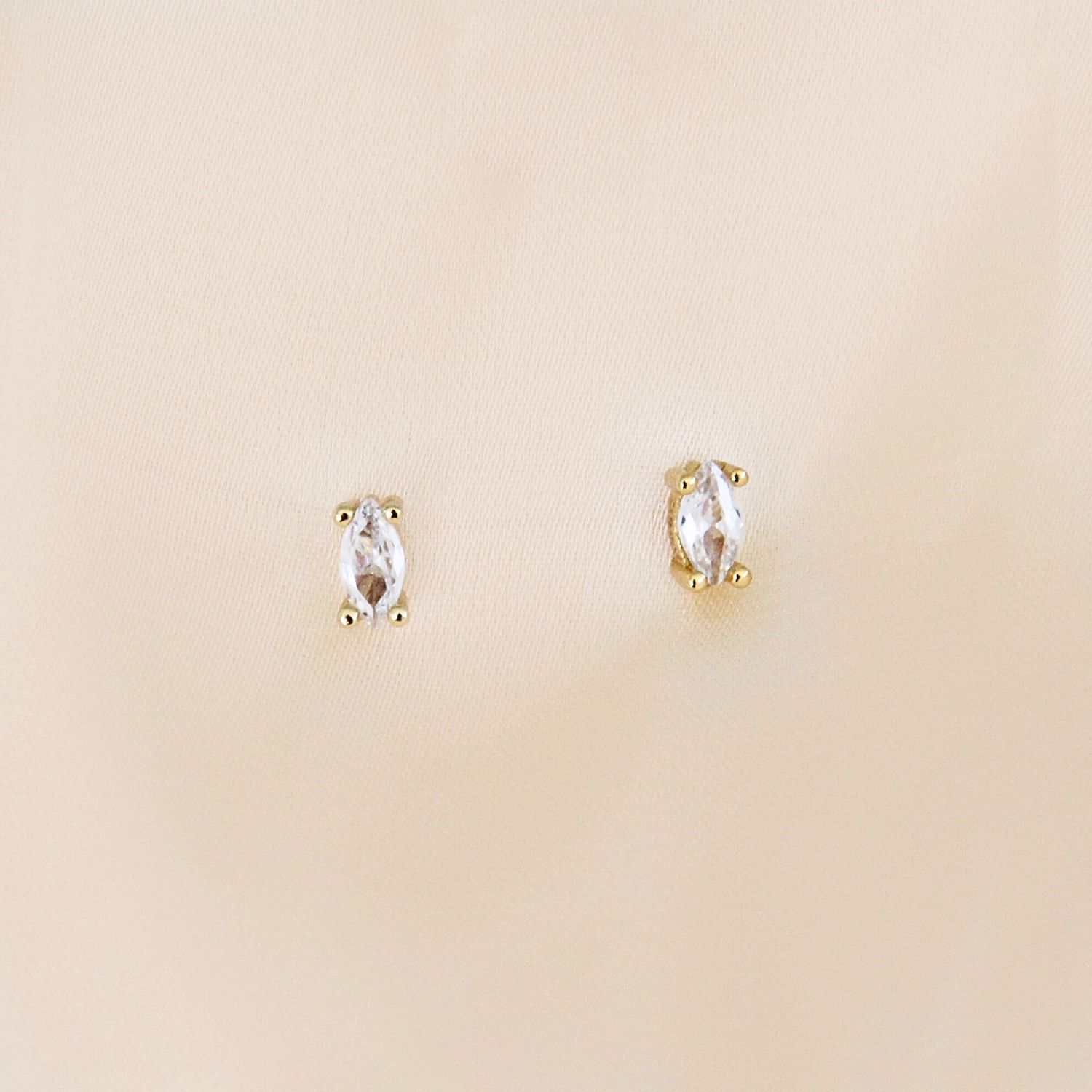 gwen studs