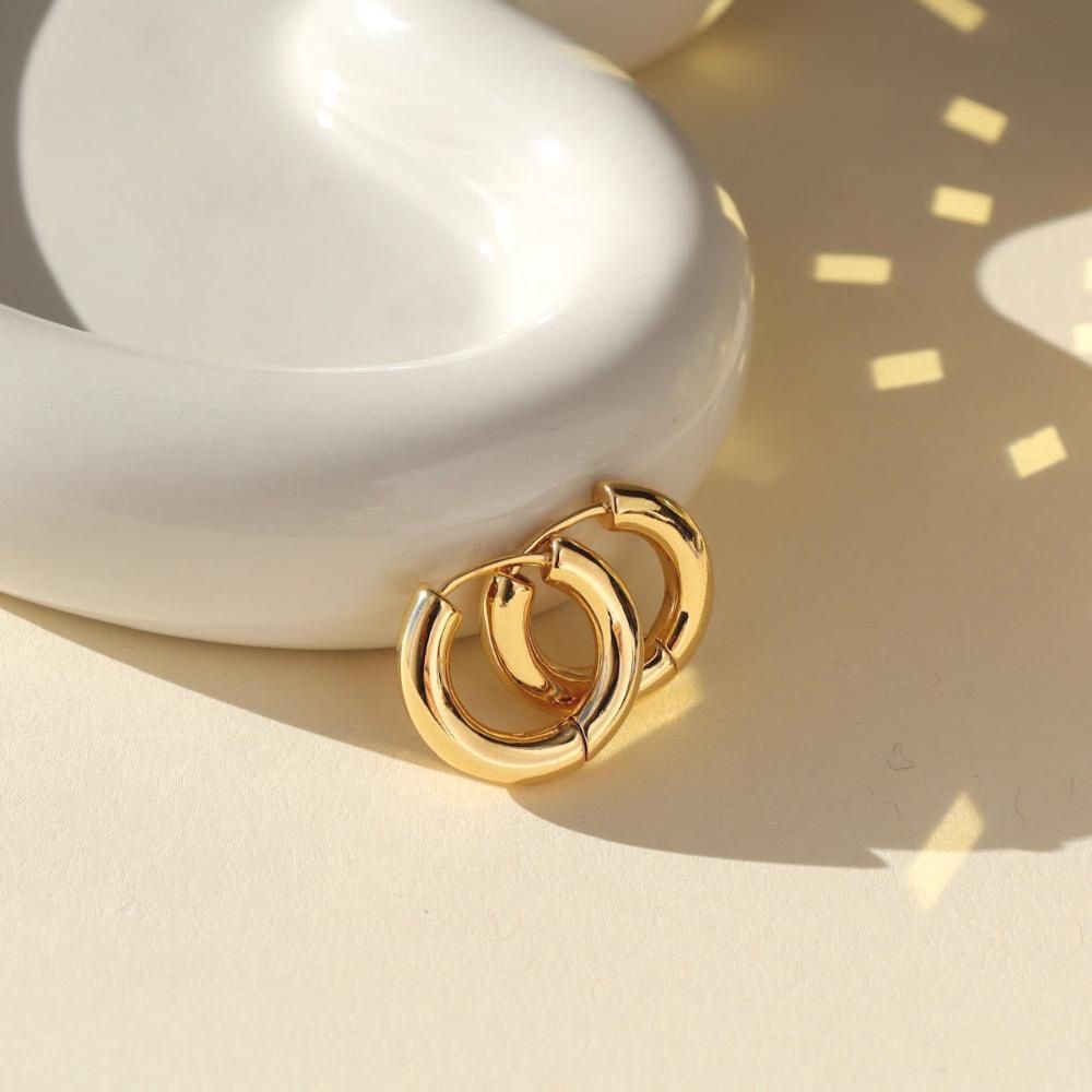 Everyday Hoops, Material: Gold