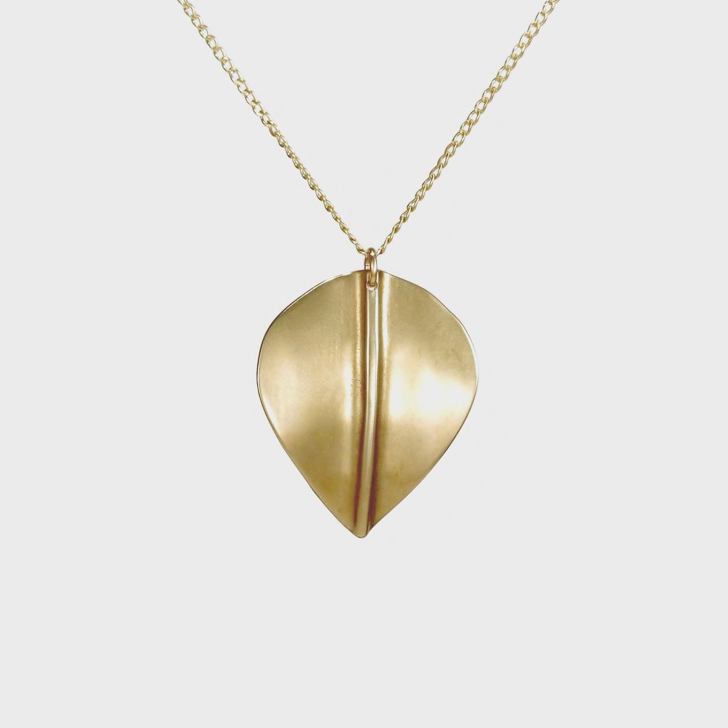 Uma Necklace