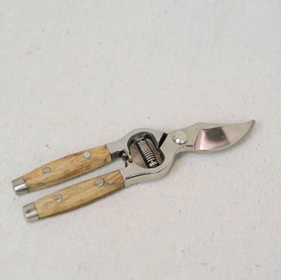 wood handled clippers
