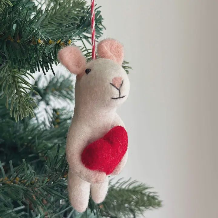 Felt Mouse Holding Heart Ornament