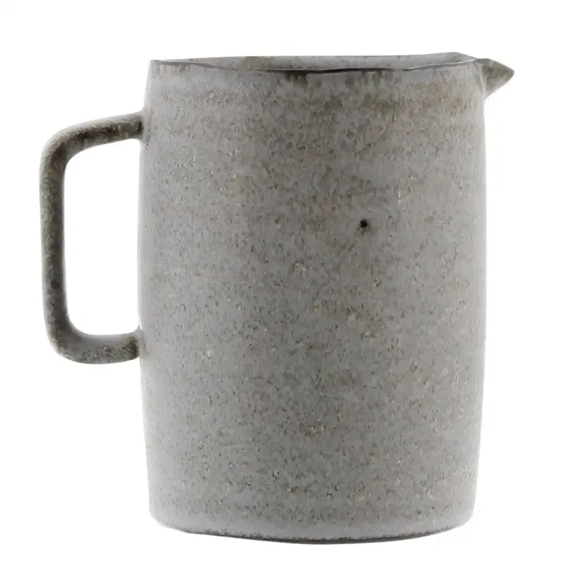 Tiburon Pitcher | Light Grey