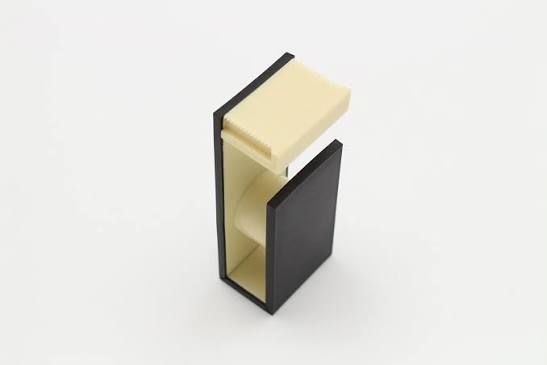 Magnetic tape cutter, Color: Black/ivory