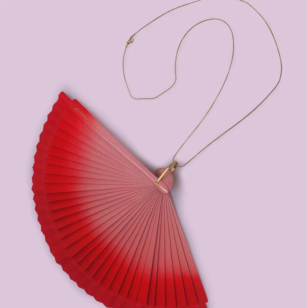 Gold Chain Fan Holder