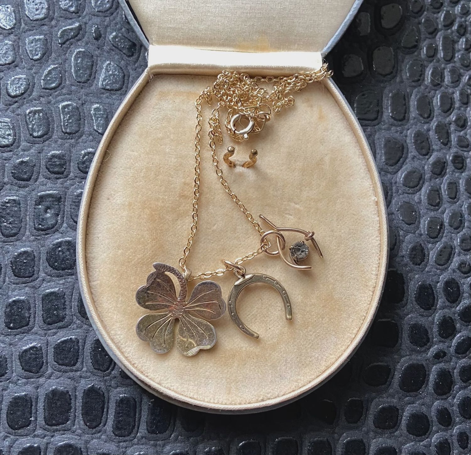 Vintage good luck charm necklace talisman jewelry horseshoe four leaf clover wishbon