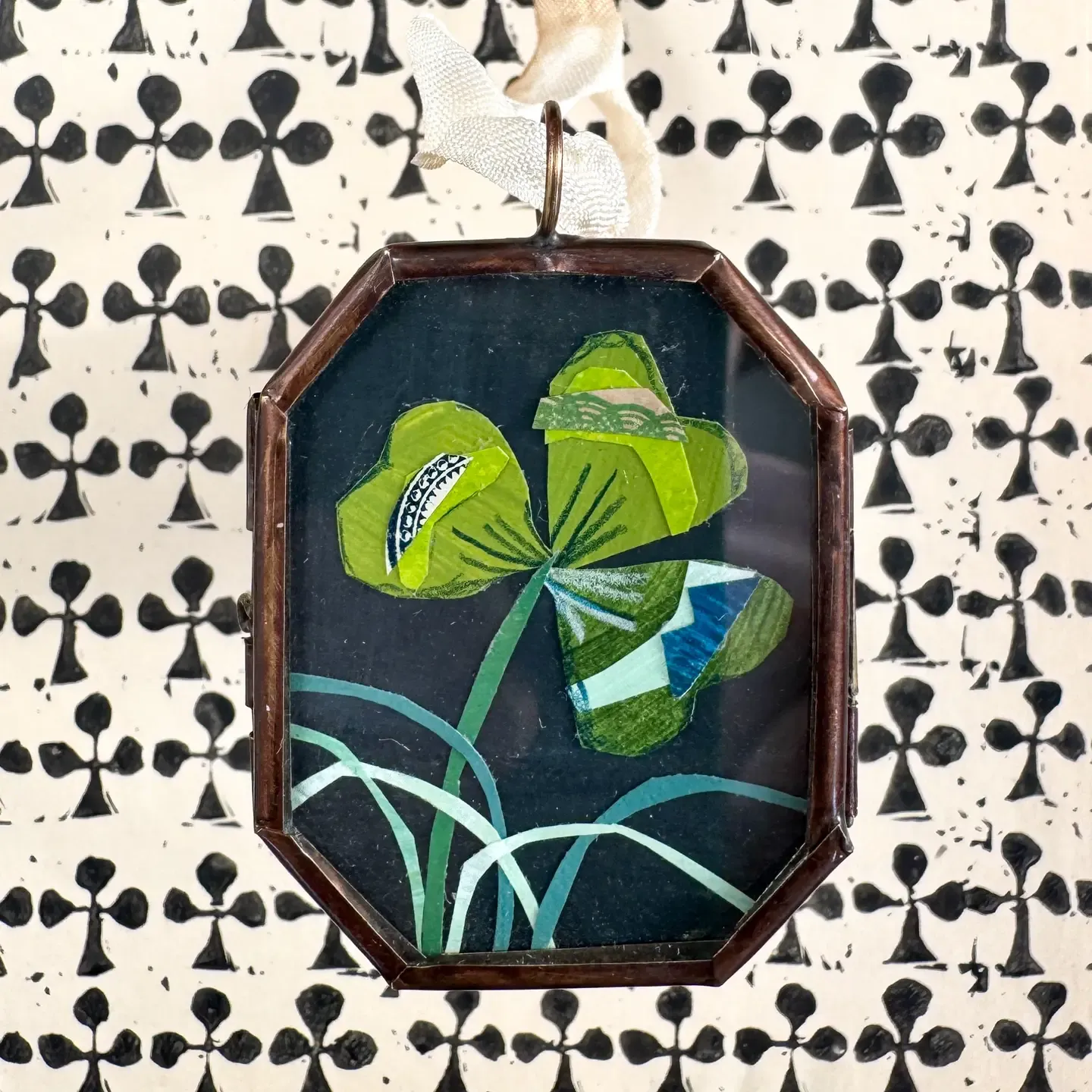 Clover with Grass | Art Locket