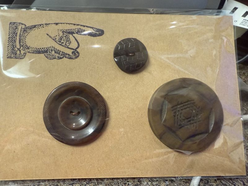 3 Deco Era Plastic Butttons-Carved