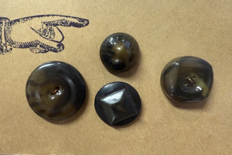 4 Vintage Bakelite celluloid bubble top