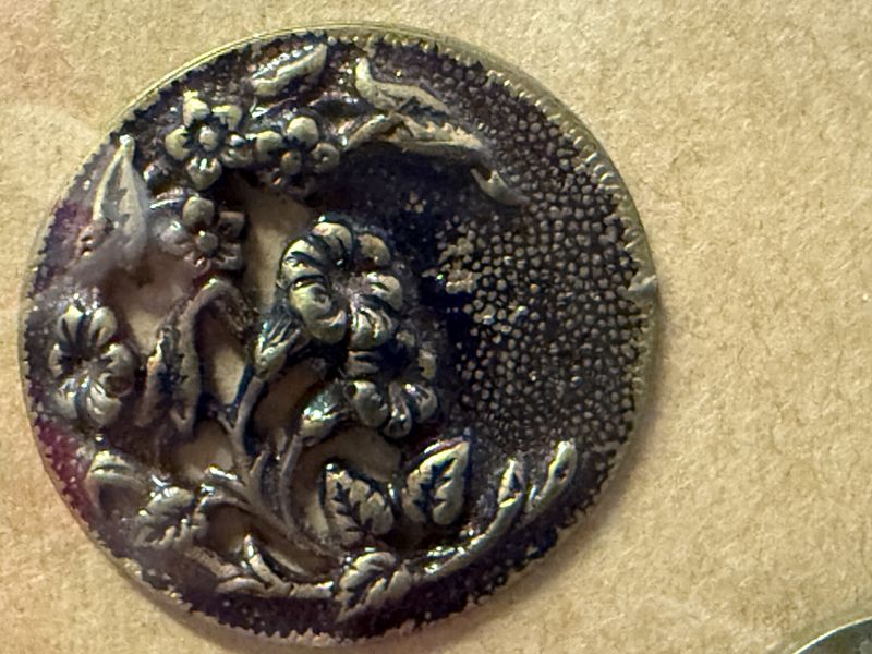 32 Victorian Metal Buttons Bird Flowers Shank