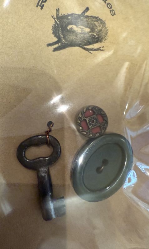 3 Random Pack Bakelite, Key, Metal Buttons