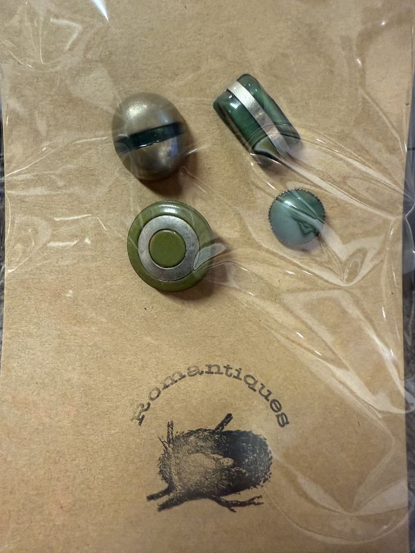 Deco Button Variety Pack of 4 Green