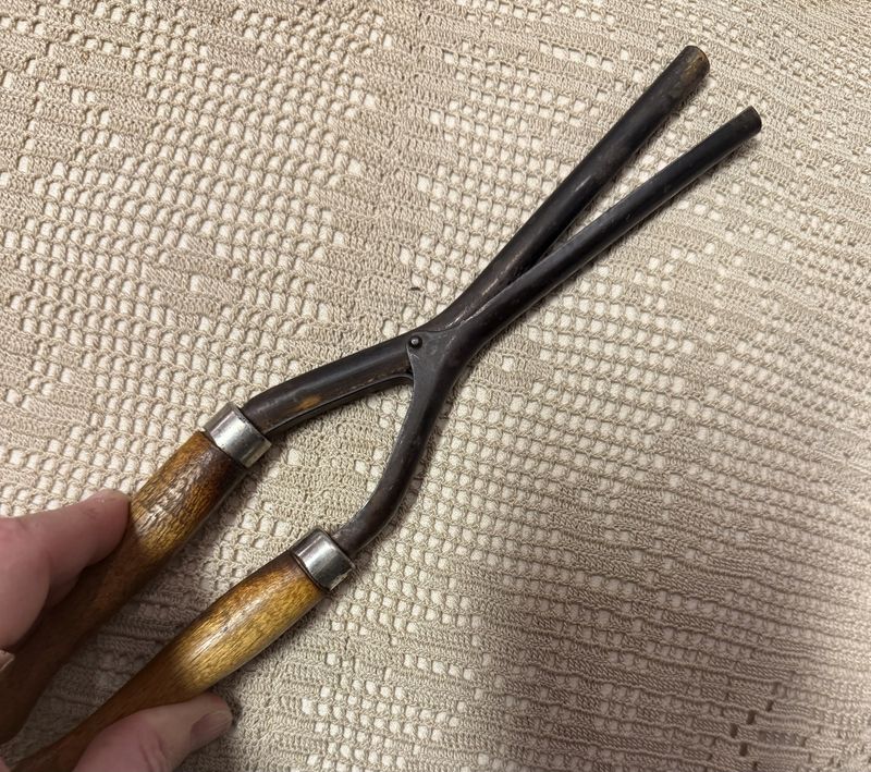 Victorian Curling Iron