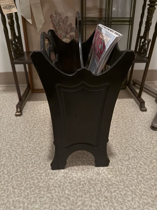 Vintage Cottagecore Magazine Rack