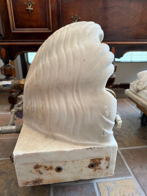 Marble Shell Sink wGoose Brass Faucet