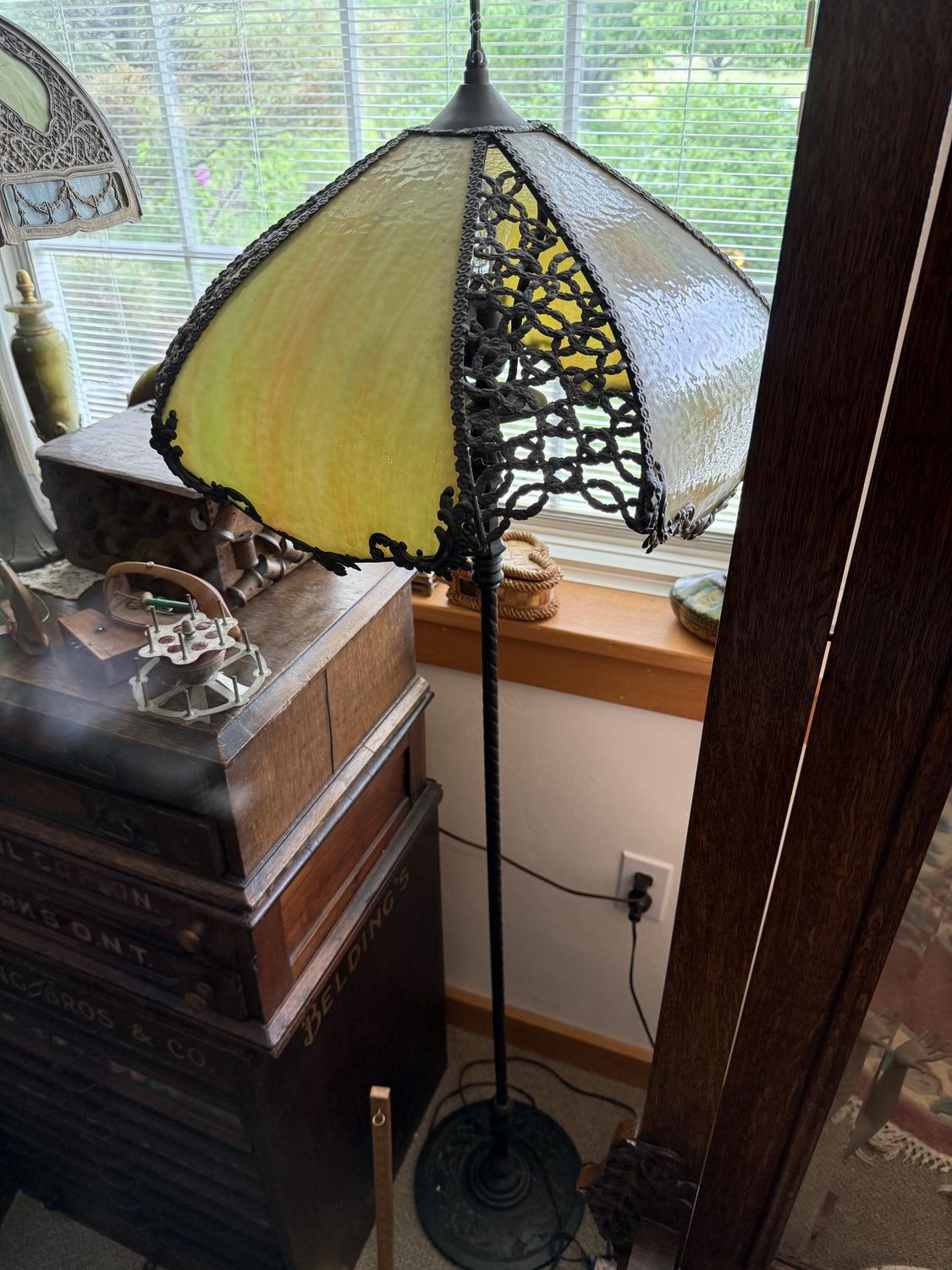 Slag Hanky Glass Floor Lamp
