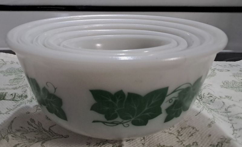 4 Atlas Hazel Green Ivy Bowls 7”, 6” x 2, 5”