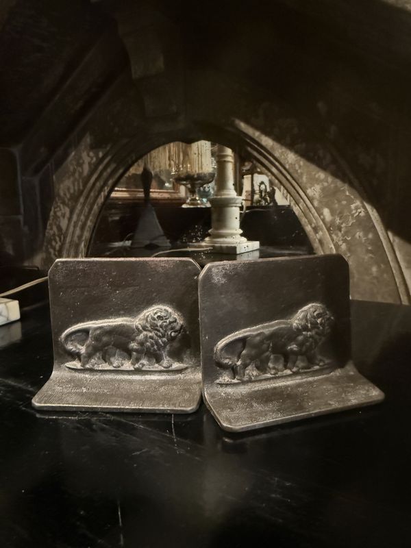 Lion Bookends