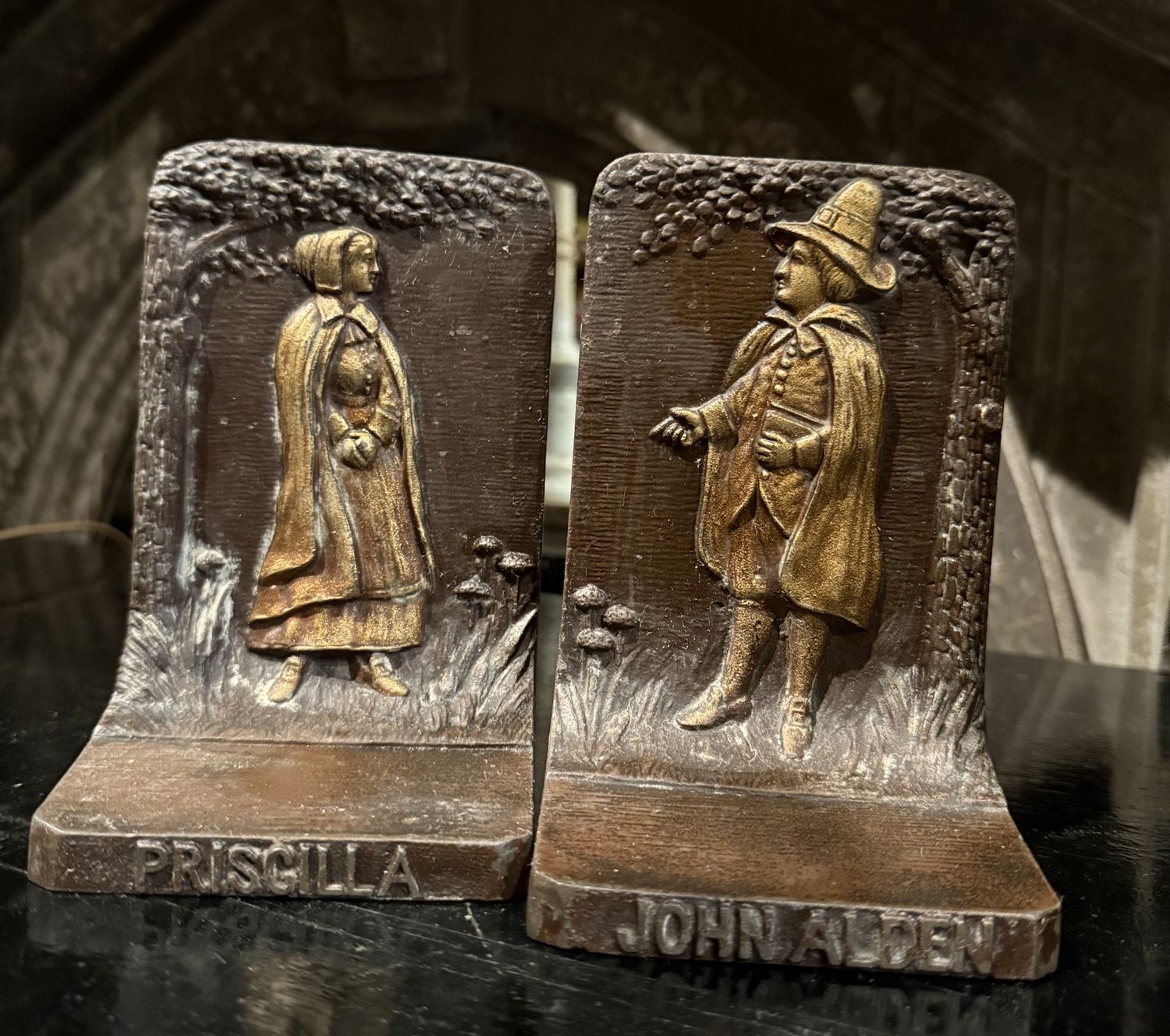Bradley &amp; Hubbard Priscilla and John Alden Bookends