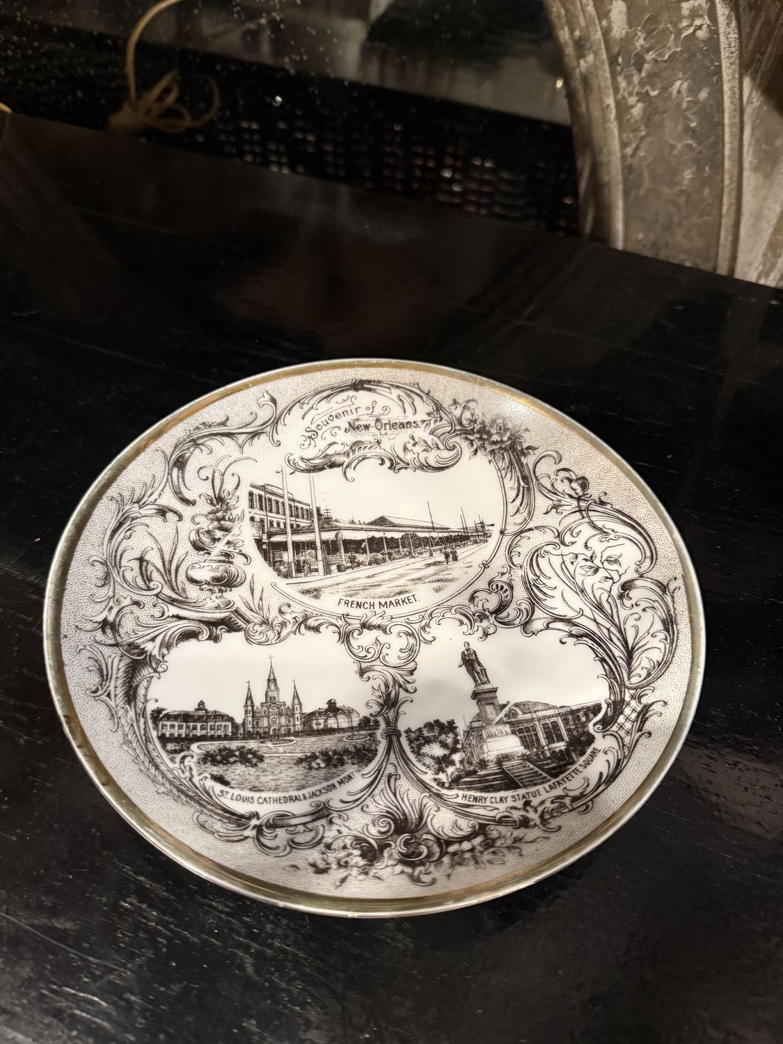 Victorian Souvenir Plate New Orleans