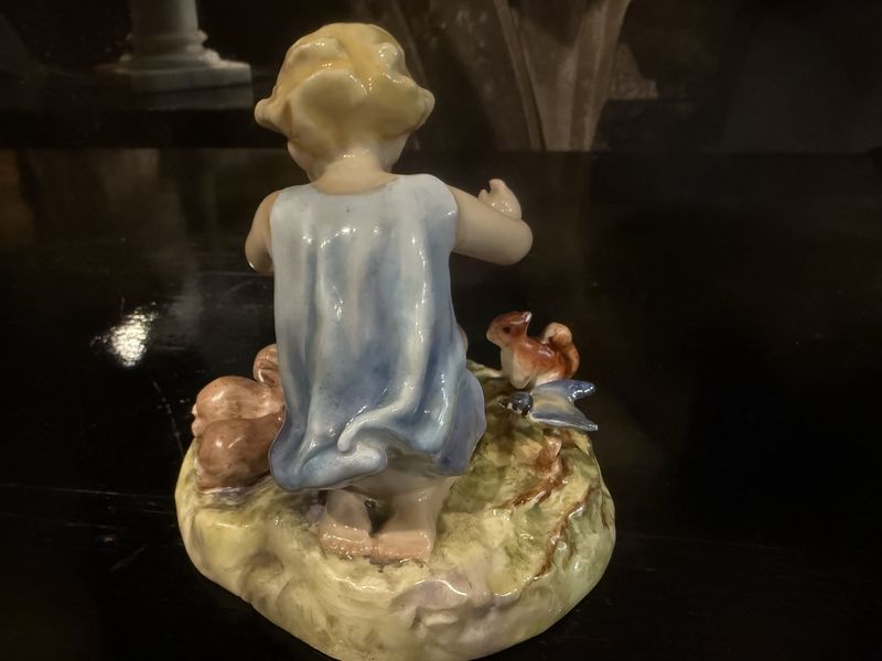 Royal Worcester Figurine A Woodland Dance 3076