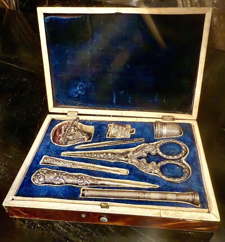 Antique Georgian English Sewing Etui Tortoise Shell Box Case