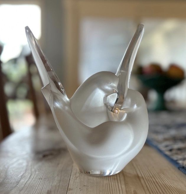 Graceful Lalique France &quot;Sylvie&quot; Crystal Loving Doves Vase with Flower Frog